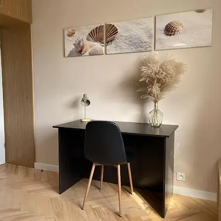 Apartament Four Bedroom Lachmana