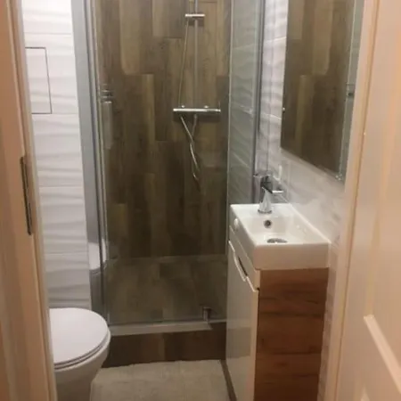 Four Bedroom Lachmana * ワルシャワ