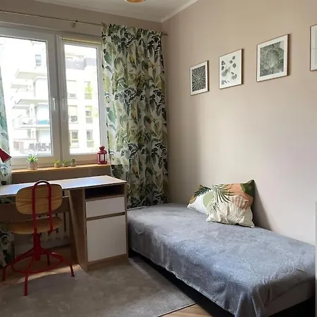 Four Bedroom Lachmana * ワルシャワ